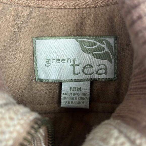 Green Tea medium neutral tan women’s knit zippered vest - Picture 3 of 10
